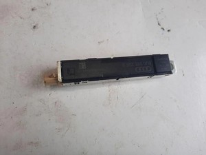 AUDI Q3 F3 Antennenverstärker  8U0035225B 2.00 Petrol 2015 33416158