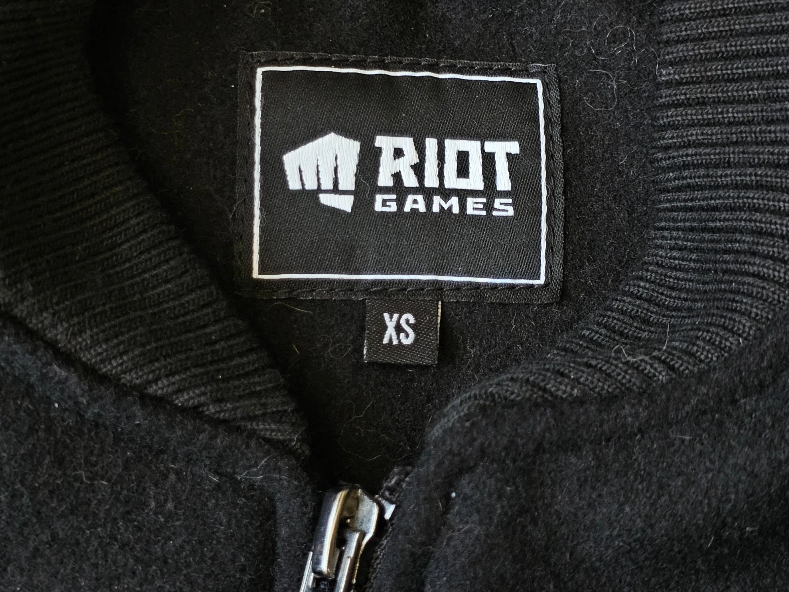 Riot Games League of Legends Wild Rift Varsity Bomber Jacket Black XS Rare - product detail image 8
