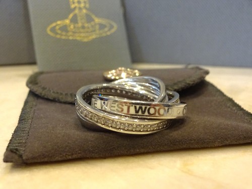 Rare Vivienne Westwood Sterling Silver 5-linked White Enamel and Crystal Ring