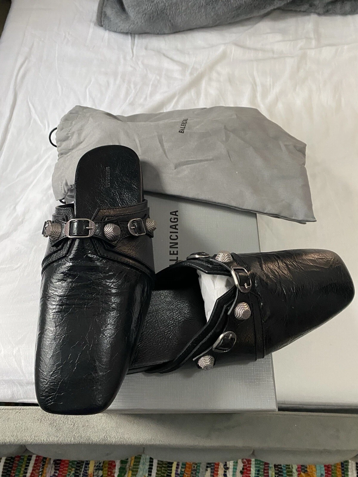 Mezza scarpa Balenciaga taglia 44 5 senza ritorno!