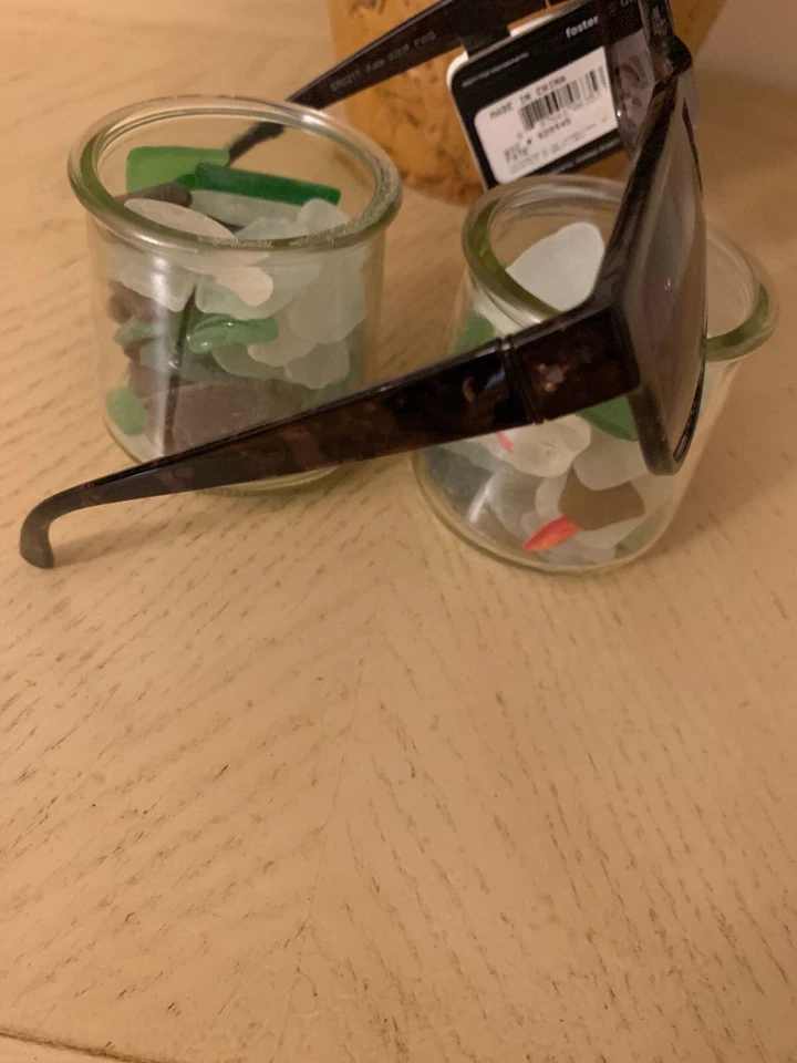 Dos gafas de sol para mujer de moda Foster Grant "FATE" con estampado de animales de vino 100 % UVA Foto 4 de 4