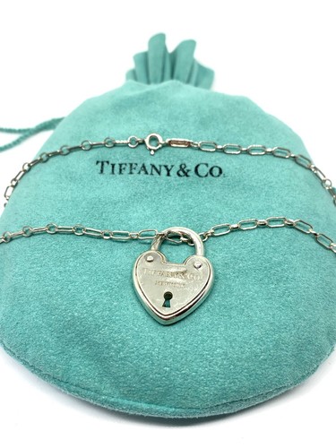 Arc Lock Heart Pendant Chain Necklace 