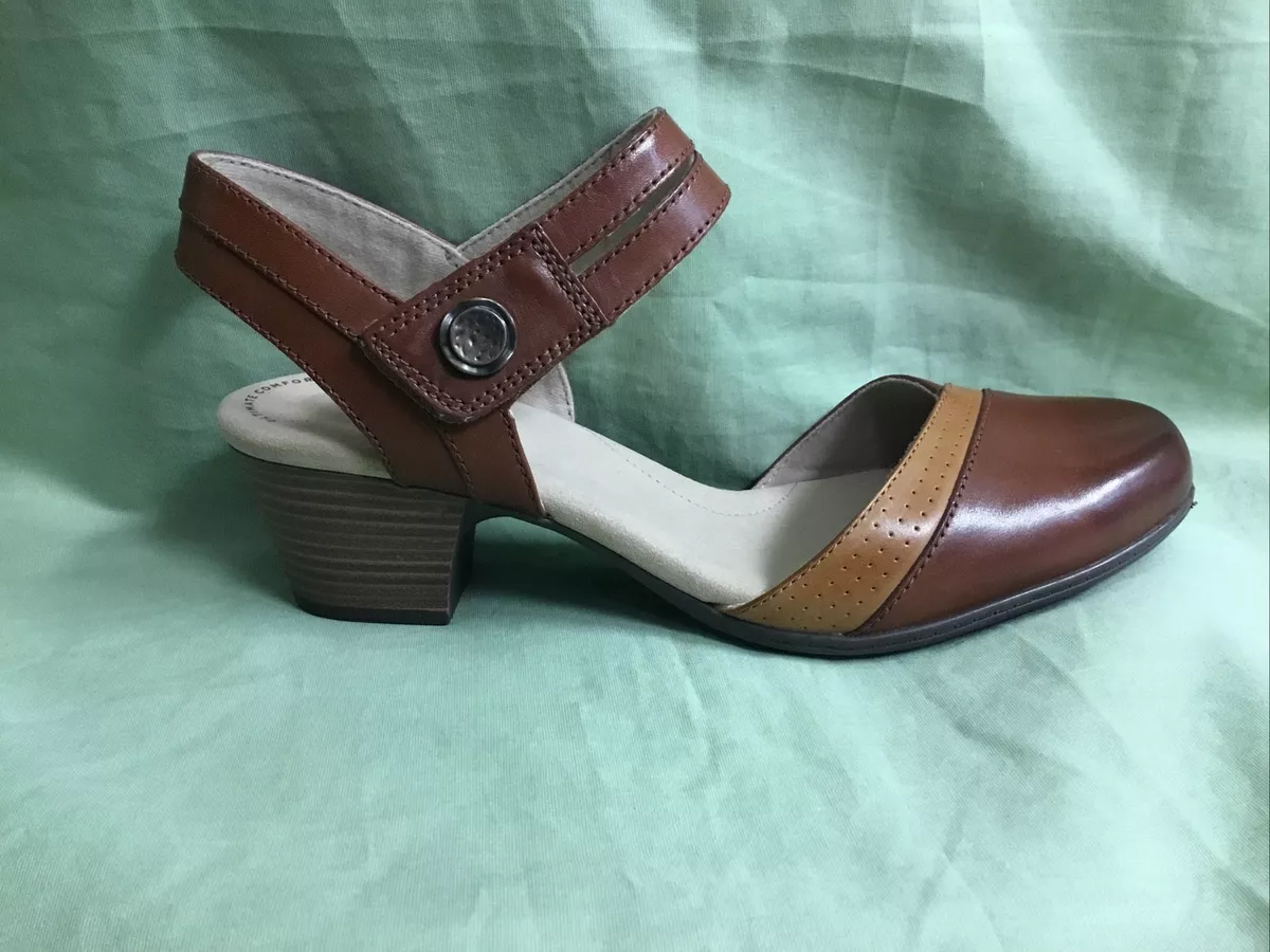 New Women s Clarks 26139772 Valarie Rally Sandals in Mahogany Size 9.5 Medium