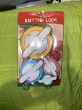 Knitting Loom Pompom Maker 4 Kinds of Sizes Colors Crafting Tool New in Package
