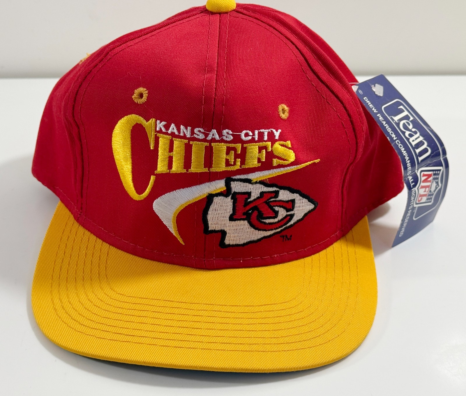 Kansas City Chiefs Hat Cap Snap Back Red Yellow Football Logo Mens VINTAGE 90s
