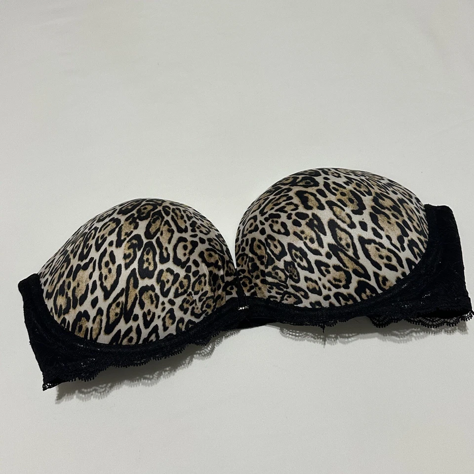 Sujetador acolchado push up sin tirantes Victoria’s Secret 36D encaje y estampado animal jaguar Foto 2 de 4