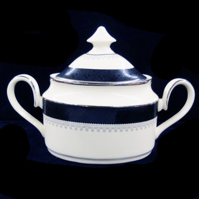 WILMINGTON BLACK Minton Covered Sugar Bowl Platinum Band NEW NEVER USED England 