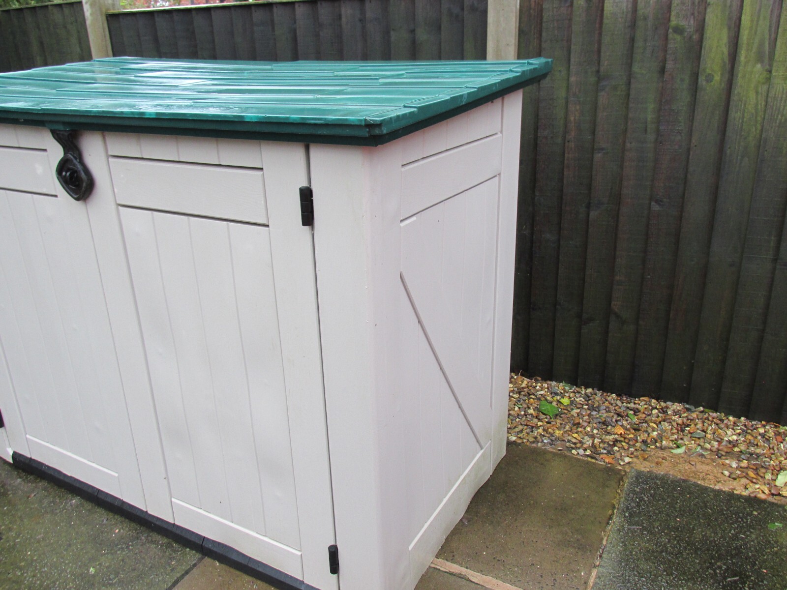 KETER STORAGE BOXHOLDS 2 WHEELIE BINS USED eBay