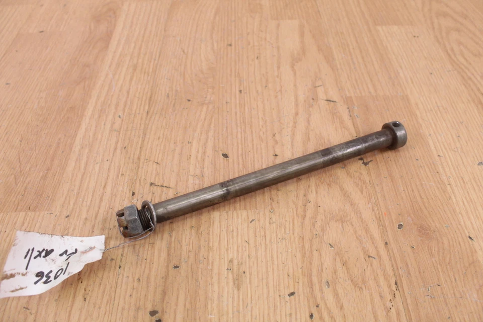 Передняя ось 1980 YAMAHA TT 250 - Изображение 3 из 4