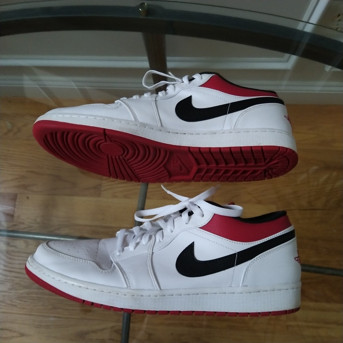 Nike Air Jordan 1 Low White University Red Black 553558-118 Nike Air Jordan 1 Low White University Red Black 553558-118