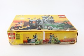 Lego Castle: Kings Mountain Fortress 6081 W/ Box & Manual 75% Complete