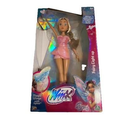 Winx Club Flora Fairy Light Up Wings Doll 2025 GIOCHI PREZIOSI version Barbie