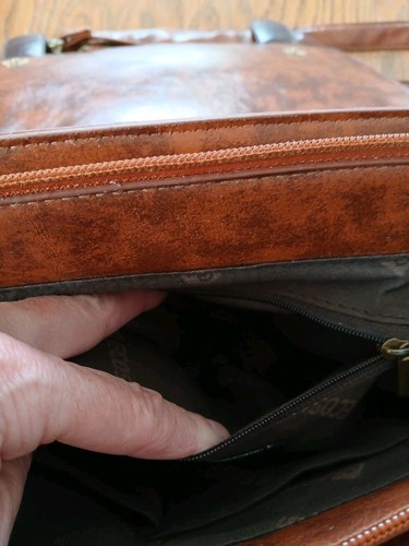 Ecosusi Woman Purse/Messenger Bag/Laptop Bag Vegan Leather two tone Brown/Brown - Picture 10 of 15