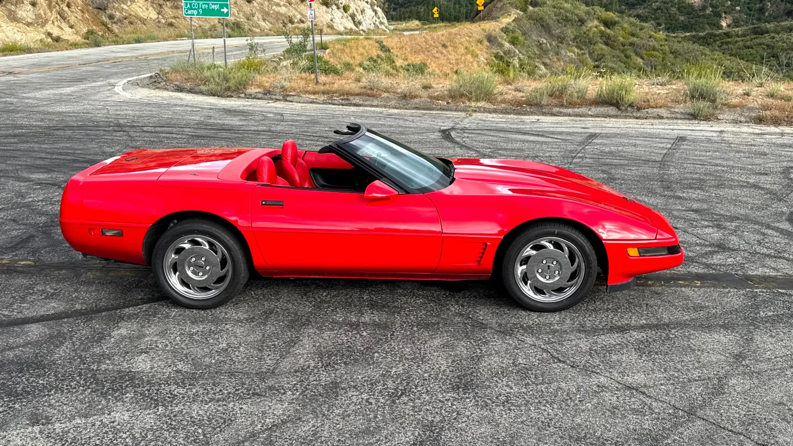 1995 Red Chevrolet Corvette   | C4 Corvette Photo 9