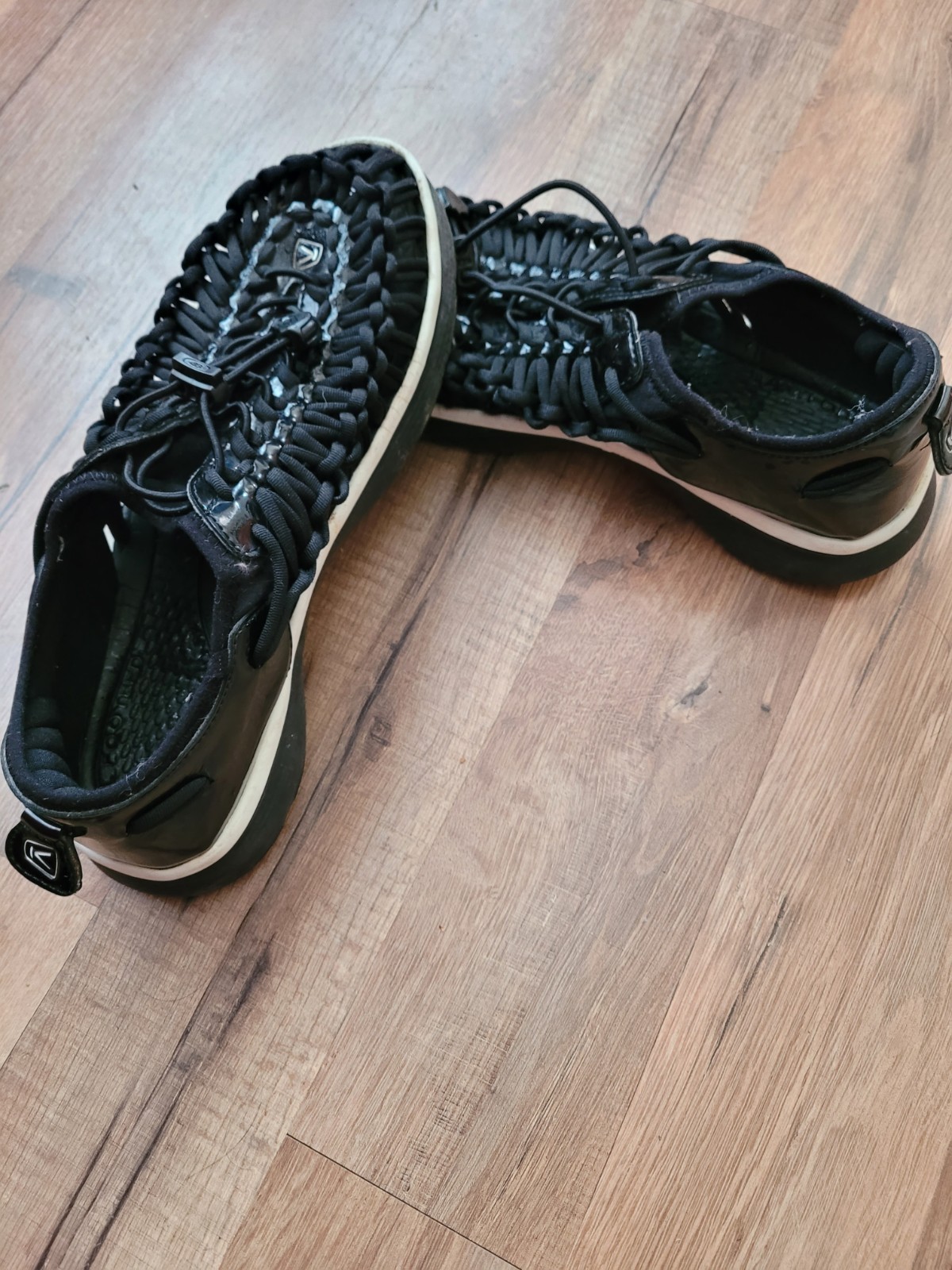 Scarpe slip on Keen con corda taglia 8 5