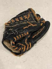 LOUISVILLE SLUGGER "The Softballer" KHBG9 13.5" RHT BASEBALL GLOVE MITT