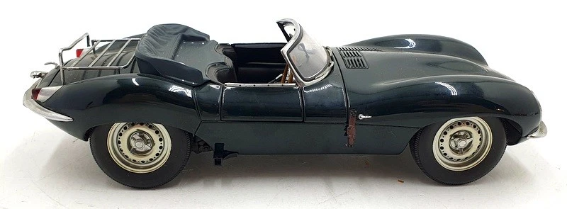 Autoart 1/18 Scale Diecast DC13625K - Jaguar XK SS - Green - Image 4 of 4