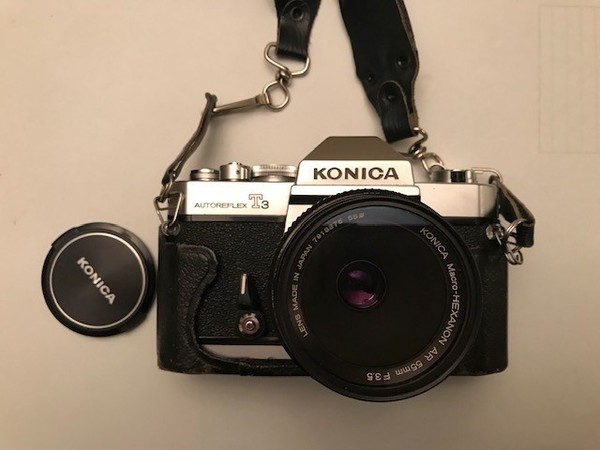 Konika Autoreflex T3 plateada con lente Hexanon AR 55 MM F3.5 (7913375) Japón
