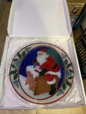 Peggy Karr ROOFTOP SANTA 11” Fused Art Glass Plate Signed/2003 in Box