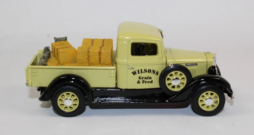 my795, Matchbox MoY 1934 Harvester Pickup Wilsons Grain OVP Neuwertig YYM38039 - Bild 4 von 4