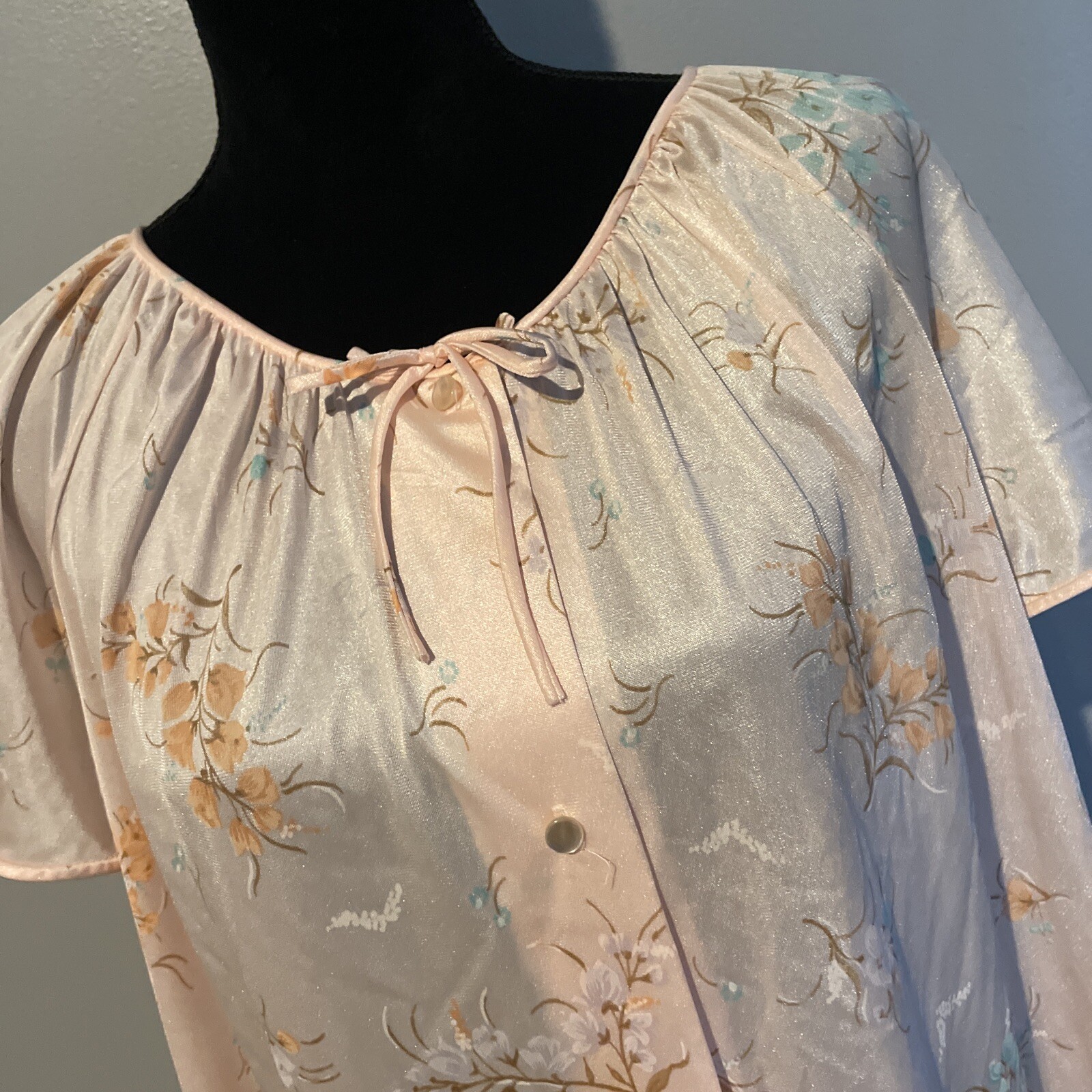 Komar Pink Floral Nightgown Button Front Housedre… - image 1