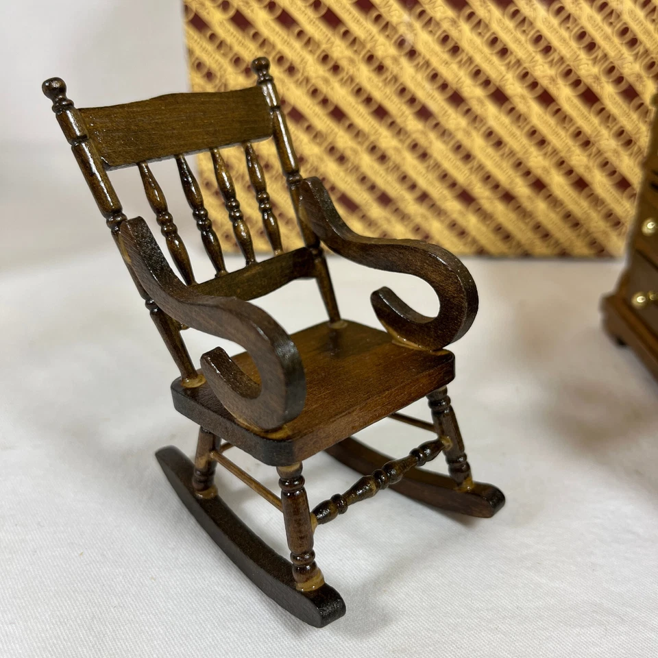 Concord Miniatures Doble Cama Cómoda Mecedora NUEVO NOS Juego de Dormitorio Madera L Foto 4 de 4