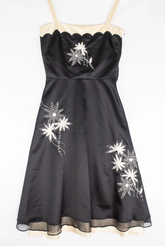 White House Black Market Embroidered Dresses for Women for sale | eBay White House Black Market Embroidered Dresses for Women for sale | eBay
