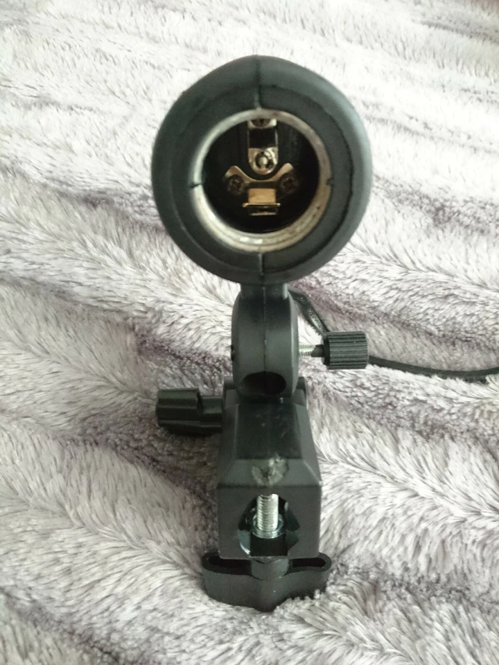 E27 Light Bulb Holder Swivel Socket Mount Bracket Photography Studio 2 pin euro - Image 2 of 4