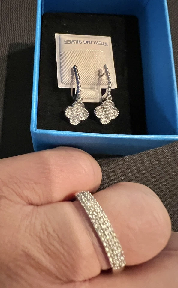 Pave 1.25 Eternity 925 SS Rhodium Plated Band Ring Size 11 & Pave Clover Earring - Imagem 4 de 4