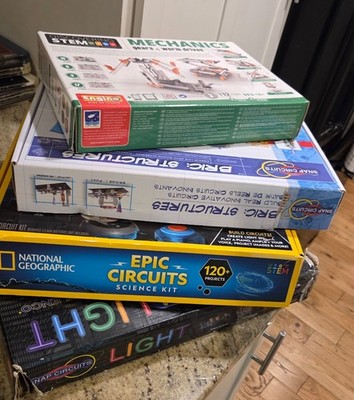 Lot of 4 Snap Circuits Stem Mechanics Bric  Light  SCBric SCL-175 science