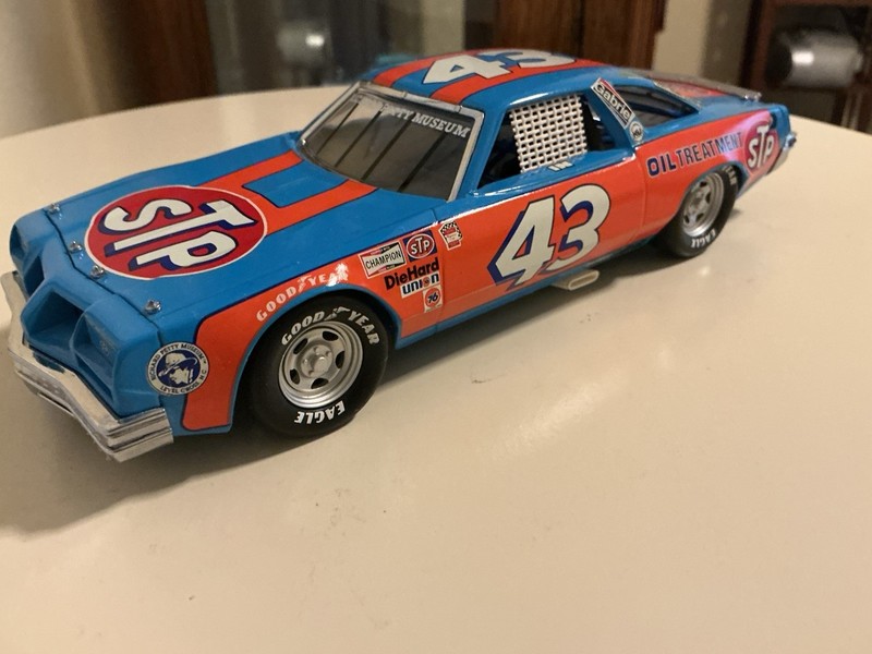 FRANKLIN MINT RICHARD PETTY #43 STP 79’ OLDS 442 DAYTONA 500 + OOAK DIORAMA READ