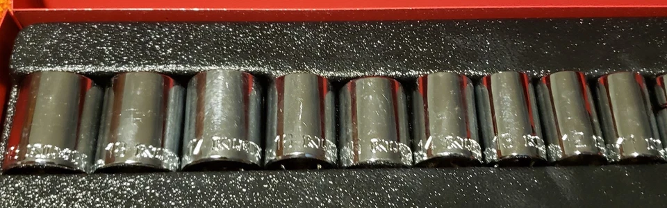 Klein Tools 3/8 Ratchet Socket Wrench Metric Set 65720 65506 - Image 4 of 4