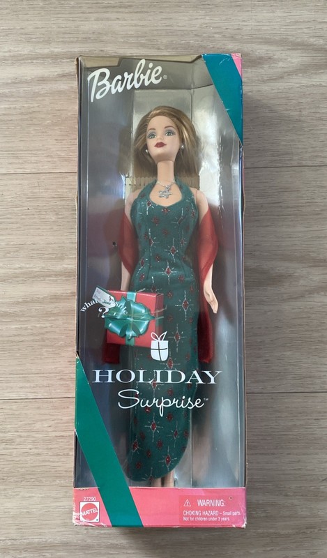 Mattel Barbie Doll Holiday Surprise 27290 New Sealed Vintage 2000