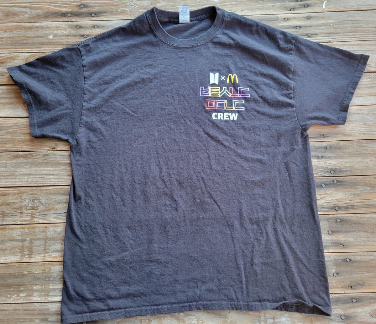 【VINTAGE】BTS x Mcdonald's Crew T-shirt BTS x Mcdonald's Crew T-shirt Black - SS21 - US