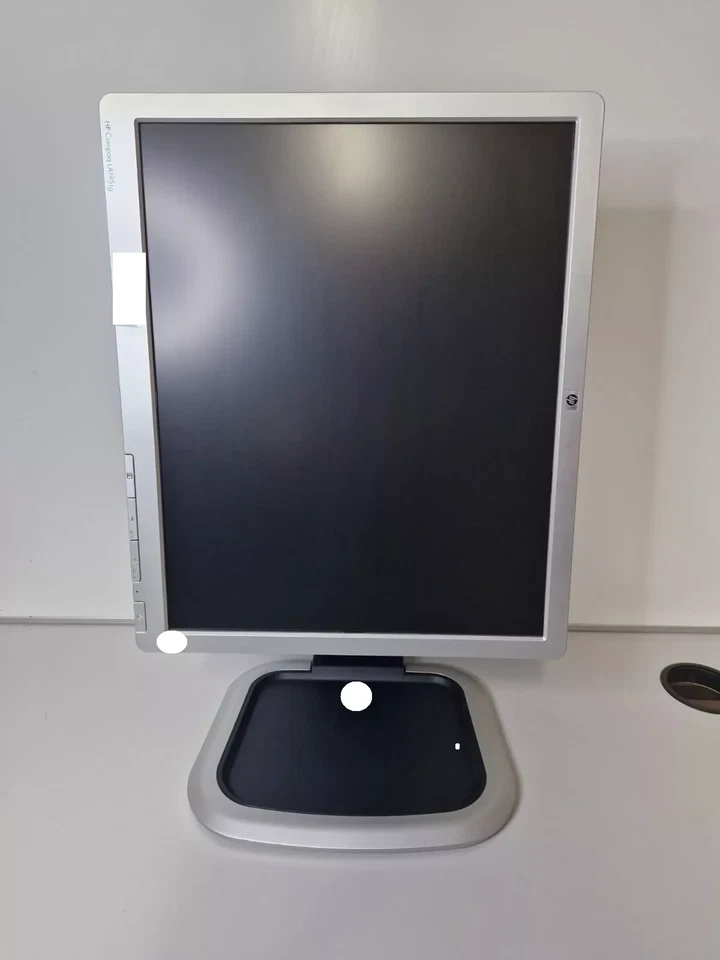 HP Compaq LA1951g 19" LCD Monitor VGA / DVI schwenkbar 90° in Hochformat - Bild 2 von 4