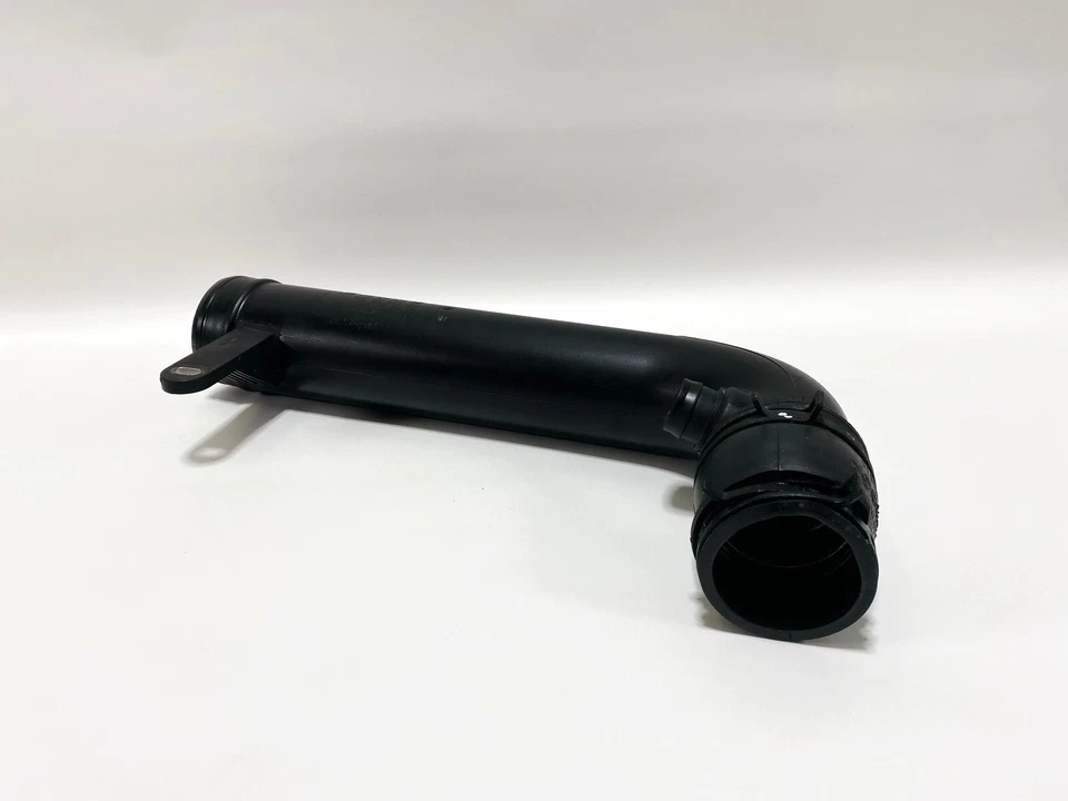 15-18 AUDI Q3 8U 2.0L MOTOR PURIFICADOR DE AR DUTO DE ADMISSÃO TUBO MANGUEIRA FABRICANTE DE EQUIPAMENTO ORIGINAL - Imagem 3 de 3