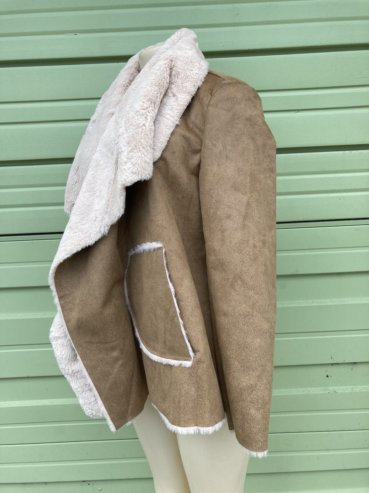 Zara Trafaluc Womens Sherpa lined Coat $129 New Small SOLD OUT 5340 image 4