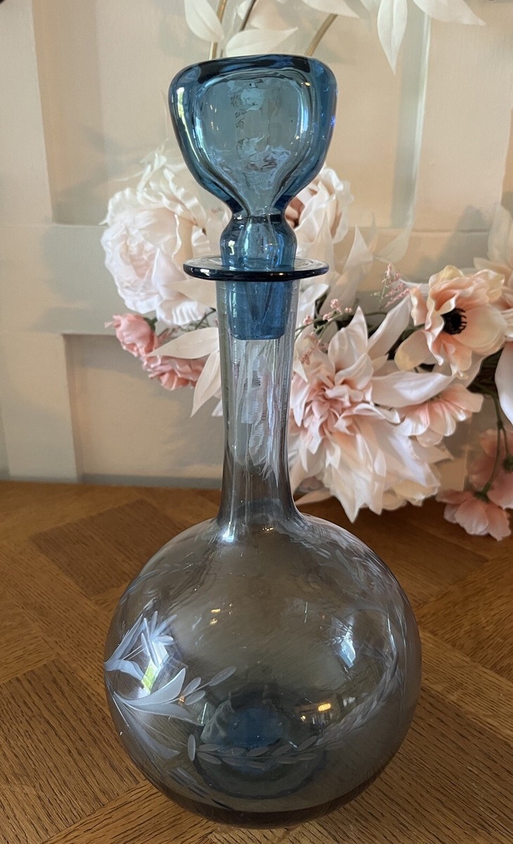 Vintage Mcm 1960 1970 Blue Etched Flower Wheat Glass Wine Decanter
