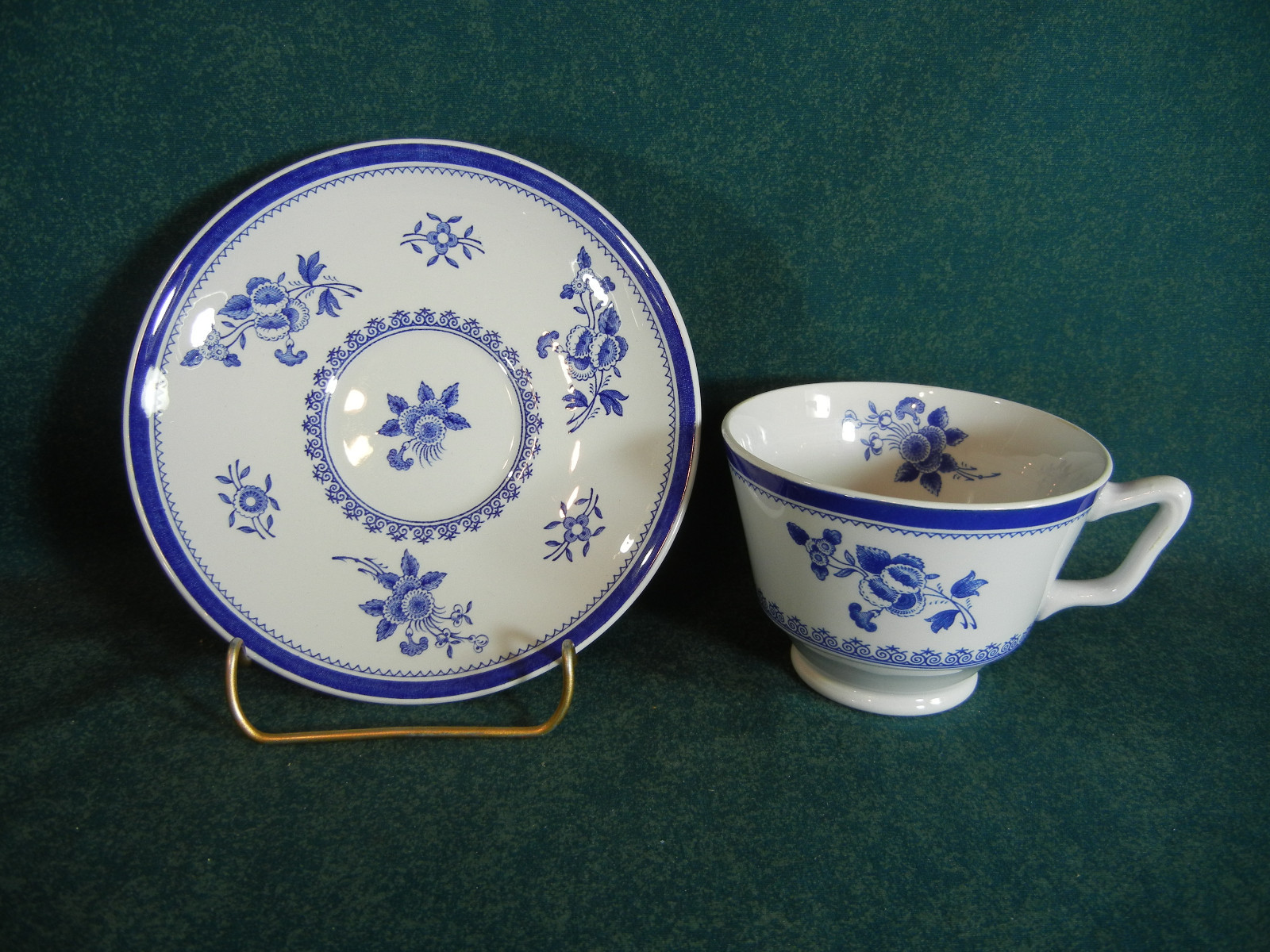 Spode Gloucester Blue Y2989 London Shape Cup and Saucer Set(s)