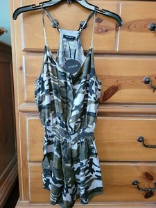 NWT STORIA CAMO BUTTON UP FRONT RACERBACK ROMPER COVER-UP -- SIZE SMALL