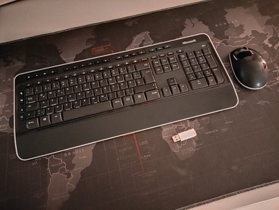 Microsoft Keyboard Mouse Wireless Desktop 3050  QWERTZ  deut. Tastatur und  Maus