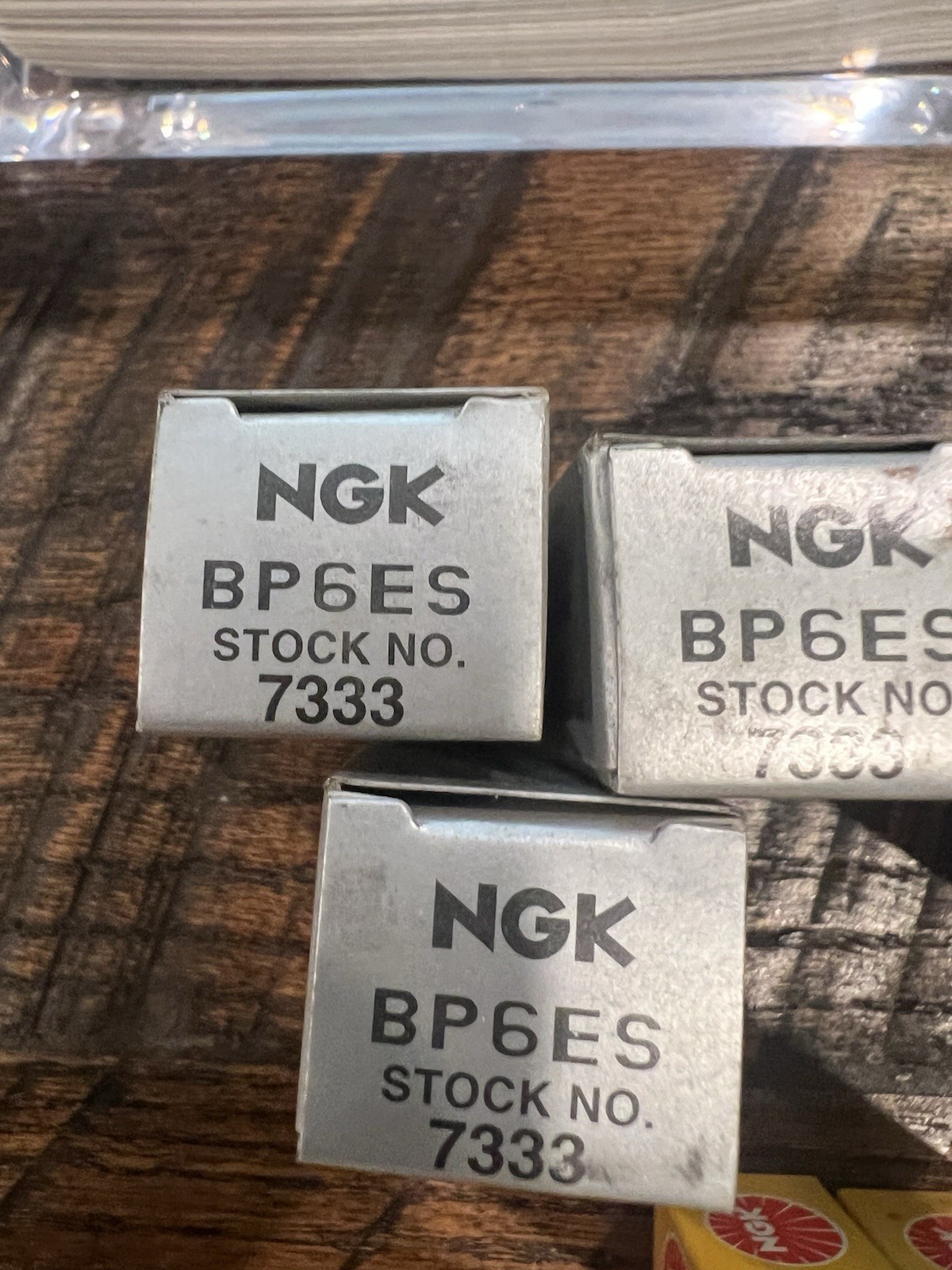 NGK R BP6ES 7333 SPARK PLUG 1PC