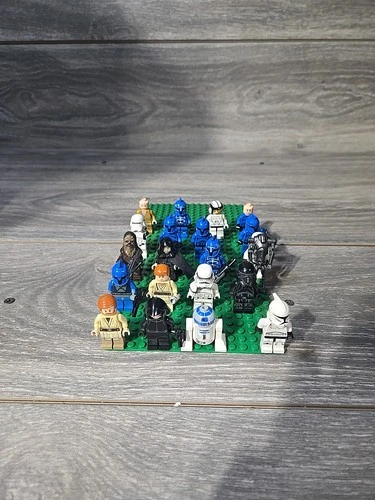 Lot Of 21 Miscellaneous Star Wars Lego Minifigures