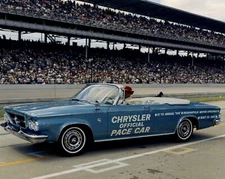 1963 CHRYSLER INDIANAPOLIS 500 Pace Car Photo  (192-G)