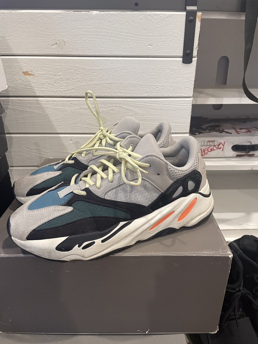 yeezy 700 sizing