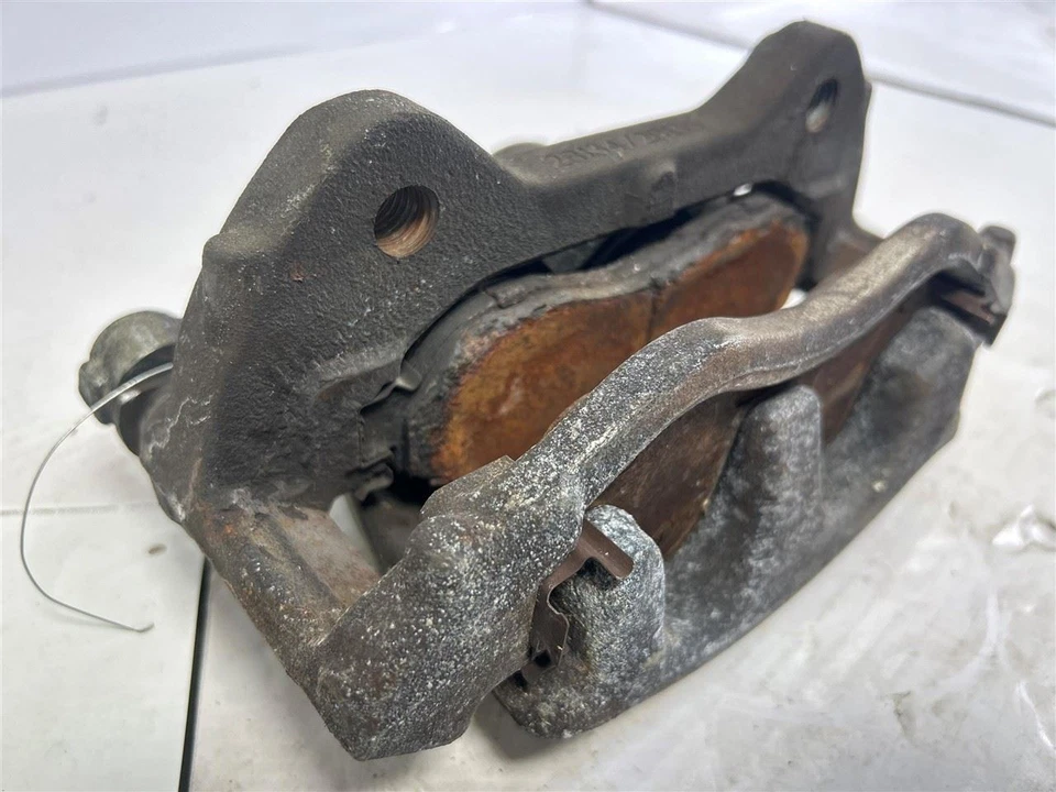 Pinza de freno delantera para pasajeros Ford Transit 350 2015-2023 tracción trasera OEM Foto 3 de 4