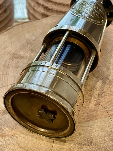 Protector of Eccles Type 1A Safety Lamp - Picture 4 of 14