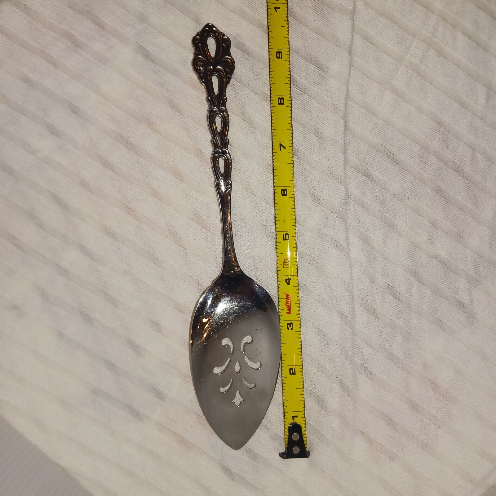 Oneida CHANDELIER Pierced Pie Cake Server 9 5/8" Stainles 21 Flatware Silverware