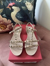 Valentino Garavani Rockstud Damen Schuhe Sand...
