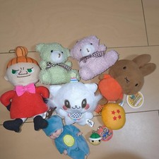 Character stuffed toy keychain 8-piece set final price reduction